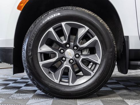 Used 2022 Chevrolet Suburban LT w/ Luxury Package AWD/4WD image 51