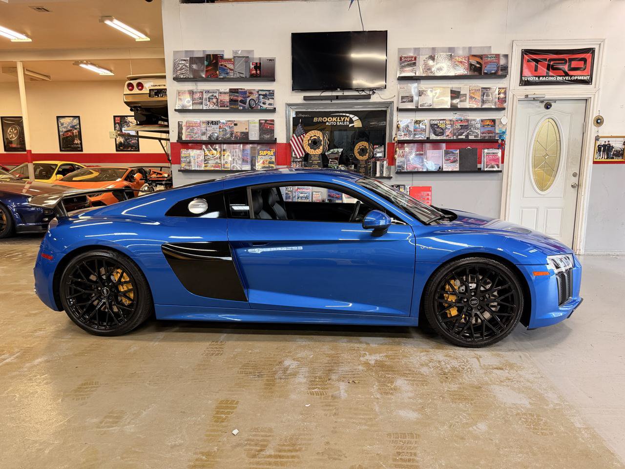 Used 2018 Audi R8 V10 AWD/4WD image 4