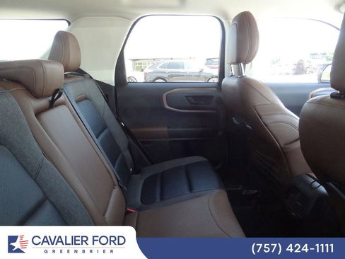 Used 2022 Ford Bronco Sport Outer Banks w/ Tech Package AWD/4WD image 13