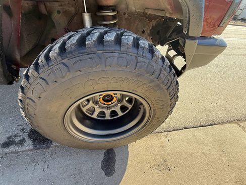 Used 1999 Jeep Cherokee SE image 28