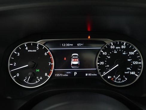 Used 2024 Nissan Rogue SV w/ SV Premium Package image 30