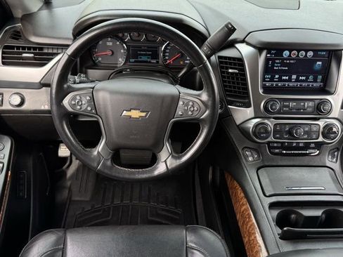 Used 2019 Chevrolet Tahoe Premier w/ RST Edition image 12