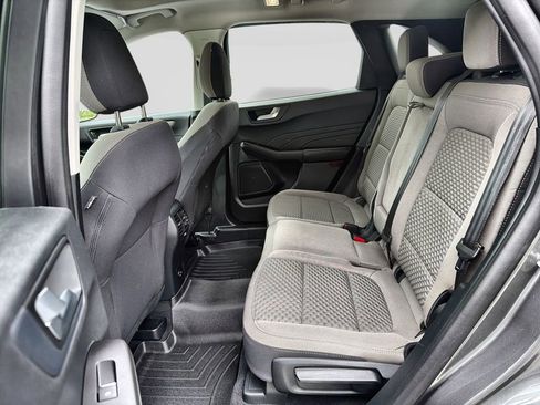 Used 2021 Ford Escape SE w/ SE Sport Appearance Package AWD/4WD image 30