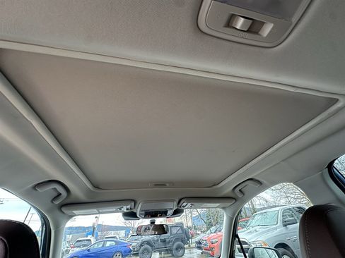 Used 2023 Subaru Forester Touring image 29