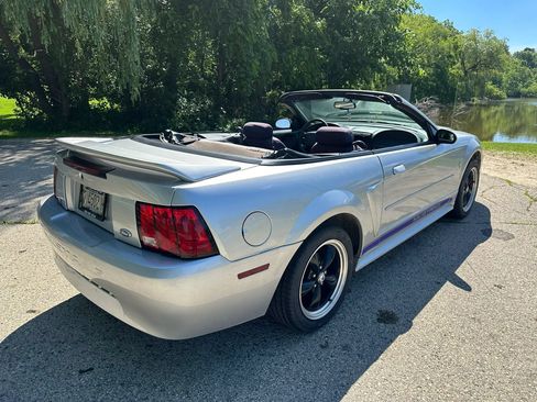 Used 2000 Ford Mustang Convertible RWD image 22
