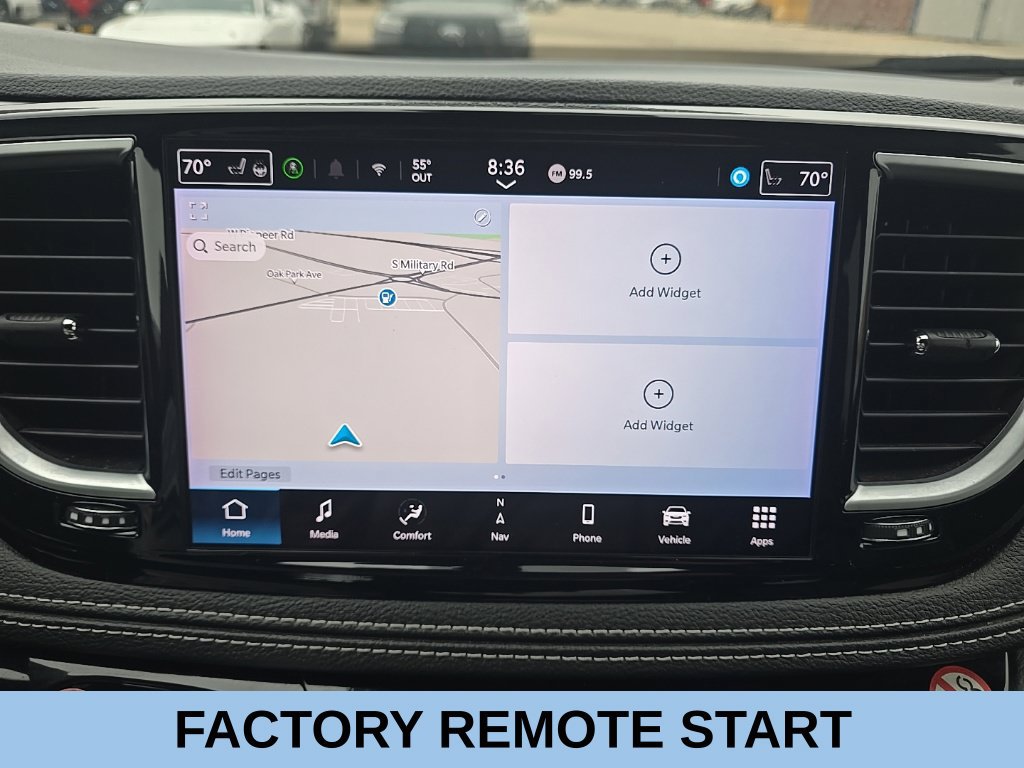 Used 2025 Chrysler Pacifica Limited FWD image 25