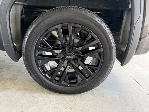 Used 2021 GMC Sierra 1500 Denali w/ Denali Ultimate Package AWD/4WD image 22