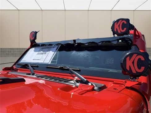 New 2024 Jeep Gladiator Rubicon w/ Technology Group image 65