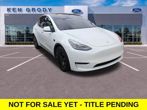 Used 2022 Tesla Model Y Performance AWD/4WD image 1