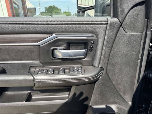 Used 2026 RAM 2500 Laramie AWD/4WD image 19