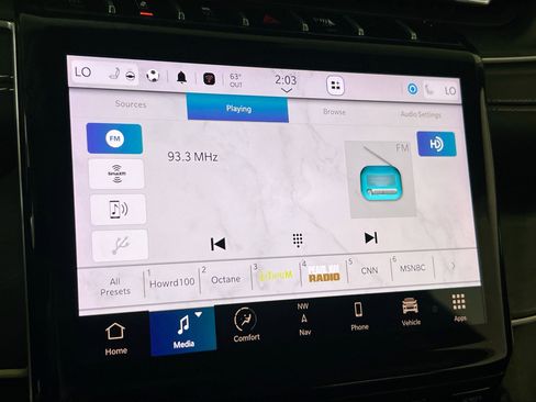 Used 2022 Jeep Grand Cherokee Limited image 15