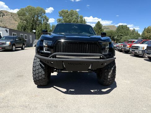 Used 2016 Ford F250 Lariat w/ Chrome Package image 8