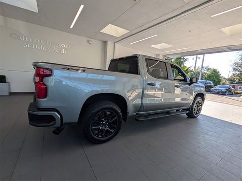 Used 2024 Chevrolet Silverado 1500 Custom w/ Dark Appearance Package image 14