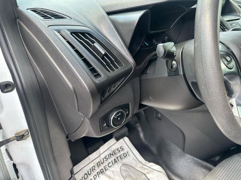 Used 2018 Ford Transit Connect XL FWD image 17