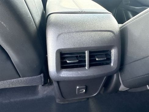Certified 2024 GMC Terrain SLT w/ LPO, Floor Liner Package FWD image 20