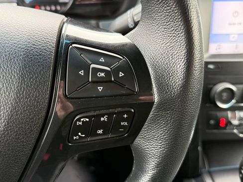 Used 2018 Ford Explorer XLT w/ Equipment Group 202A FWD image 20