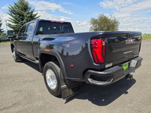 Used 2024 GMC Sierra 3500 Denali w/ Denali Reserve Package AWD/4WD image 9