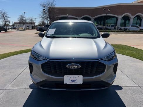 Certified 2024 Ford Escape Active image 2