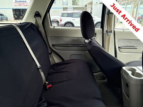 Used 2012 Ford Escape XLT FWD image 9