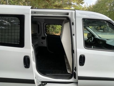 Used 2019 RAM ProMaster City Tradesman SLT image 19