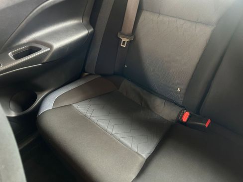 Used 2025 Nissan Versa SV image 37