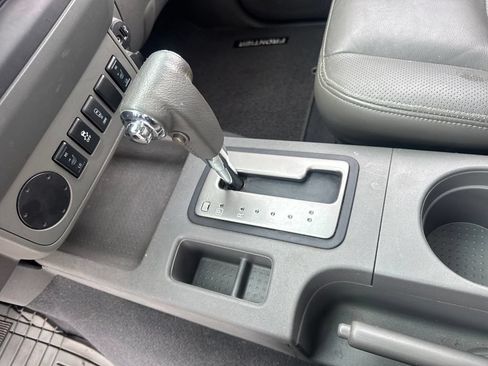 Used 2019 Nissan Frontier SL RWD image 17