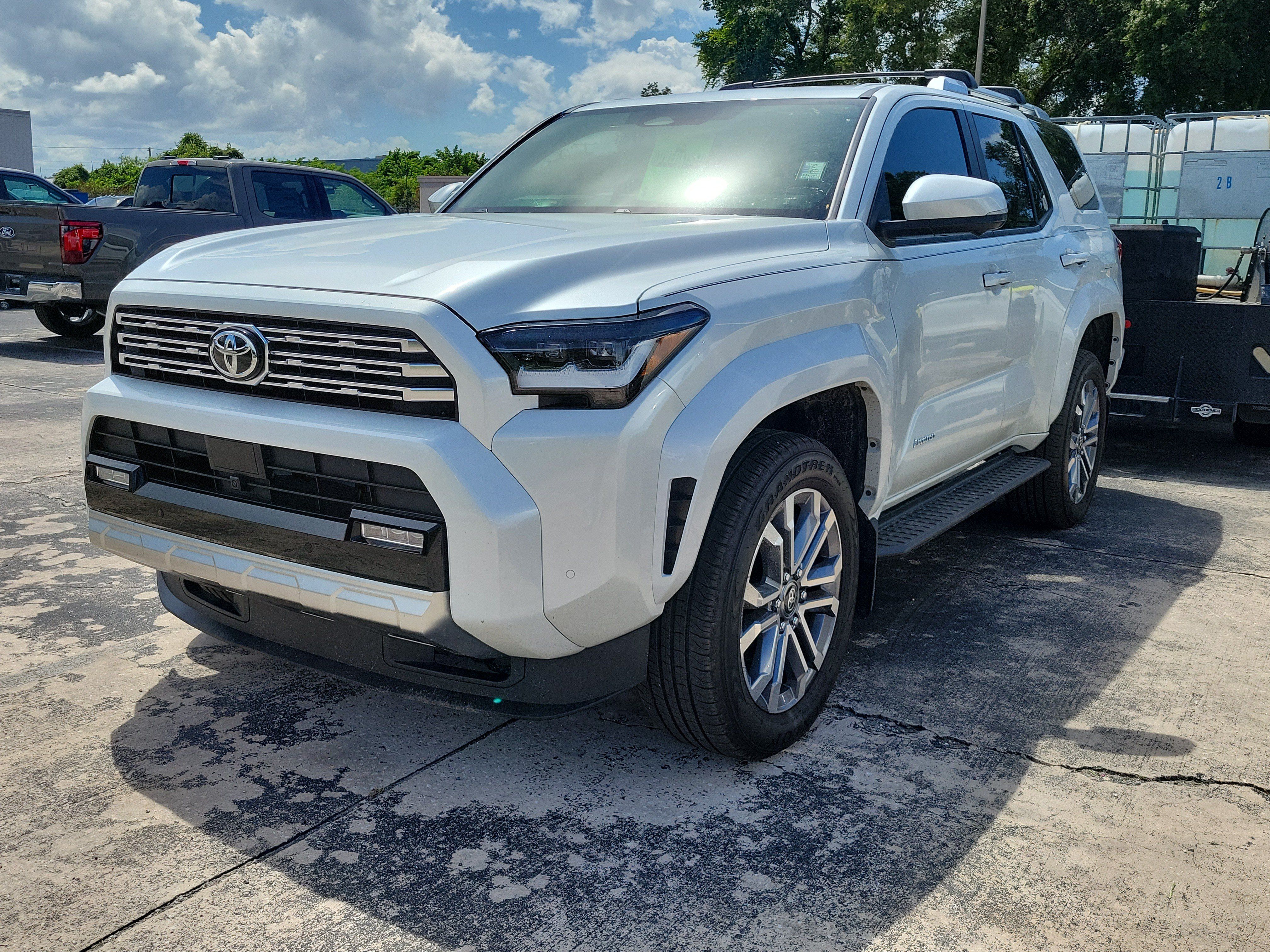 Used 2026 Toyota 4Runner Limited AWD/4WD image 3