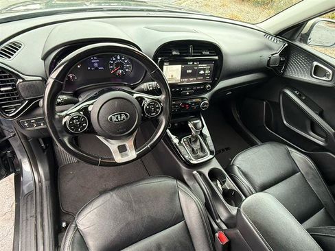 Used 2020 Kia Soul EX w/ Option Group 015 FWD image 10