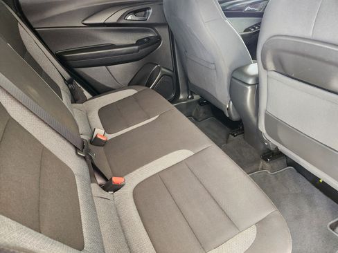 Certified 2025 Chevrolet TrailBlazer LT AWD/4WD image 32
