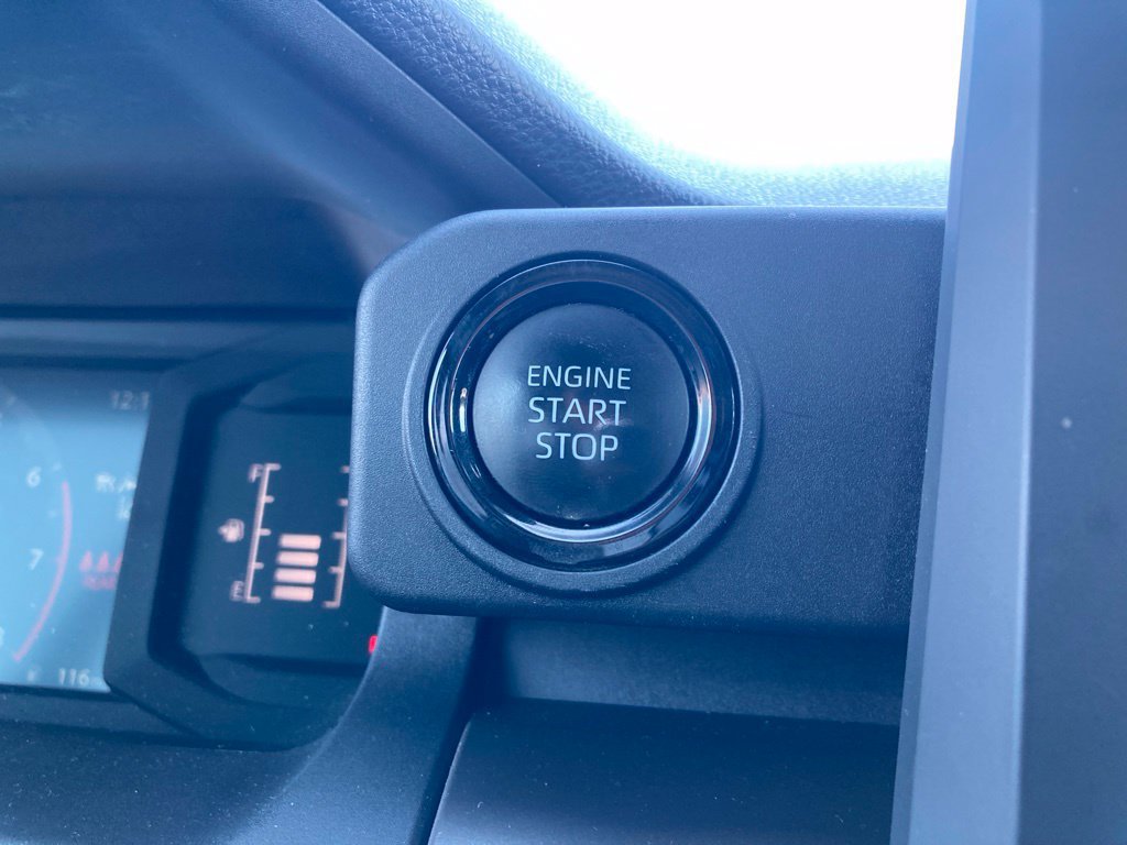 Used 2024 Toyota Tacoma SR5 AWD/4WD image 19