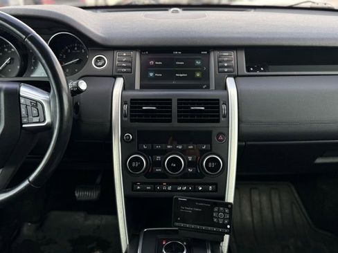 Used 2017 Land Rover Discovery Sport HSE image 21