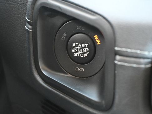 Used 2024 Jeep Wrangler Unlimited Rubicon 4xe AWD/4WD image 17