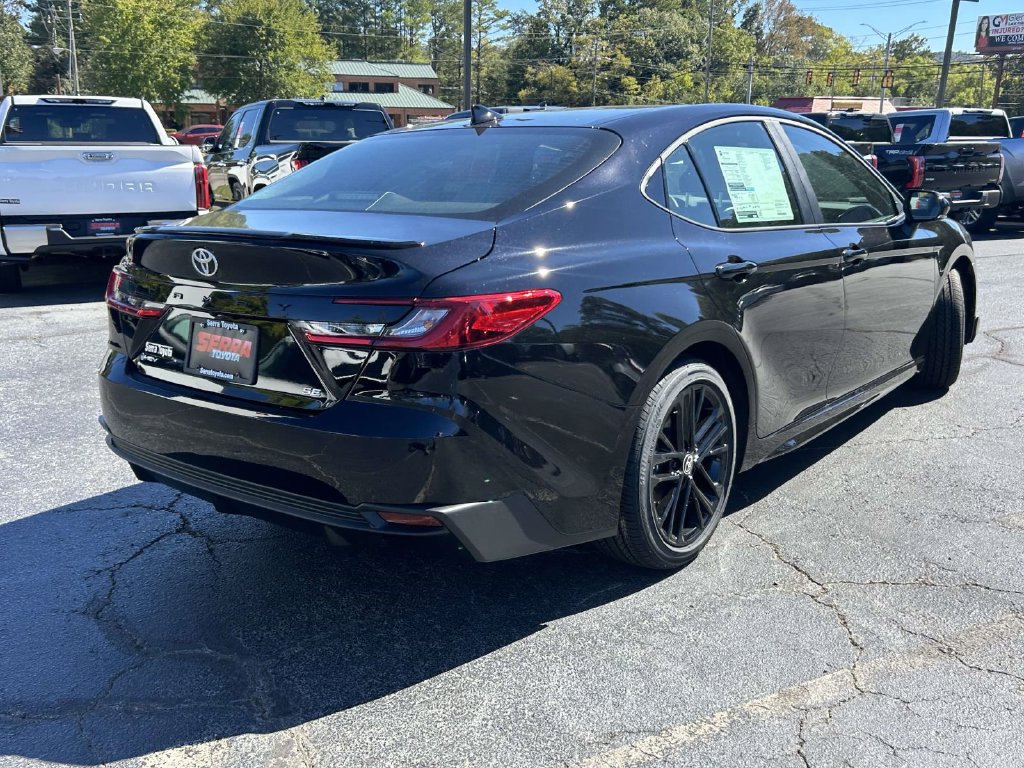 New 2026 Toyota Camry SE FWD image 3