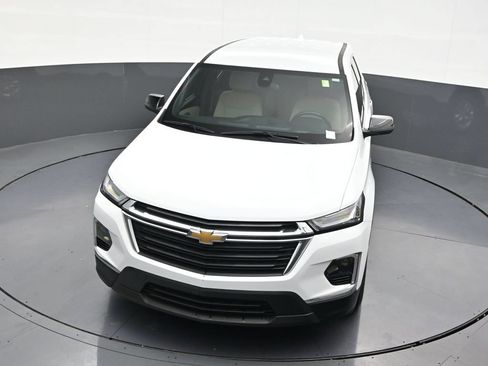 Used 2023 Chevrolet Traverse LS FWD image 24