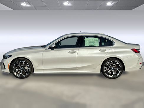 Used 2026 BMW 330i Sedan w/ Premium Package RWD image 2