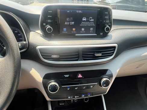 Used 2019 Hyundai Tucson SE AWD/4WD image 22