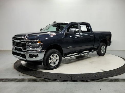 Used 2025 RAM 2500 Big Horn AWD/4WD image 4