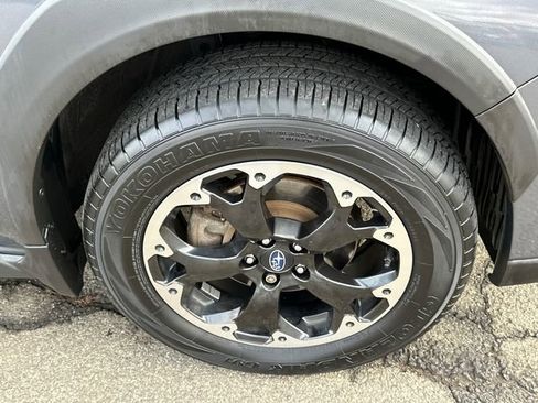 Used 2023 Subaru Crosstrek 2.0i Premium image 7