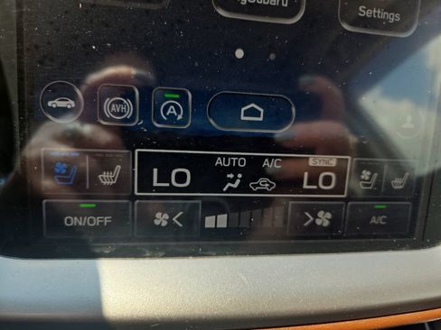 Used 2022 Subaru Outback Touring AWD/4WD image 24