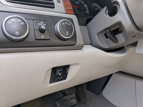 Used 2014 Chevrolet Silverado 2500 LTZ w/ LTZ Plus Package image 15