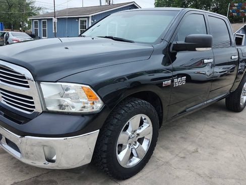Used 2016 RAM 1500 Lone Star RWD image 3