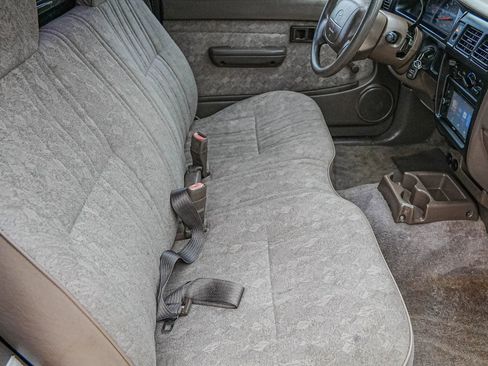 Used 2000 Toyota Tacoma Short Bed image 36