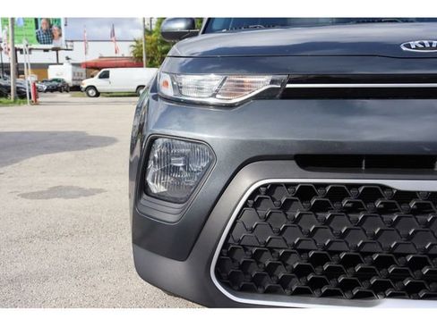 Used 2020 Kia Soul S image 12