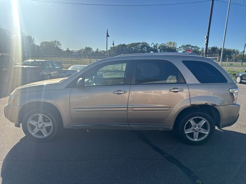 Used 2005 Chevrolet Equinox LT w/ Preferred Equipment Group image 8