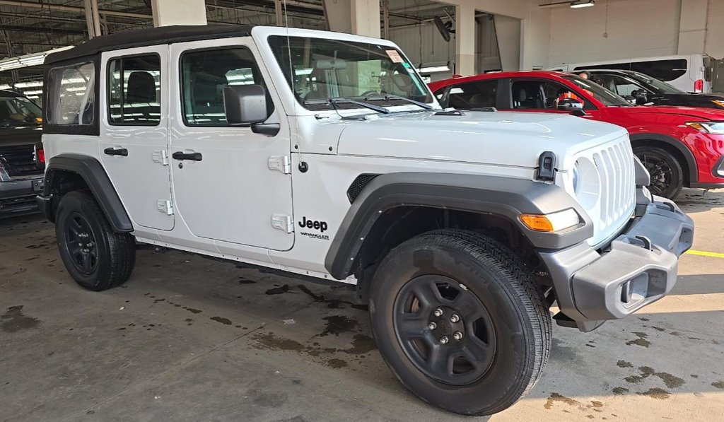 Used 2022 Jeep Wrangler Unlimited Sport AWD/4WD image 4