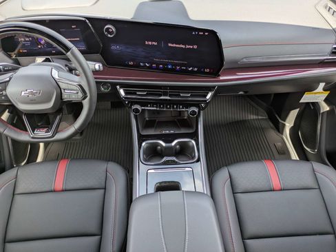New 2026 Chevrolet Traverse RS FWD image 13