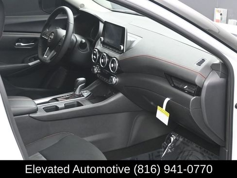 Used 2024 Nissan Sentra SR image 6