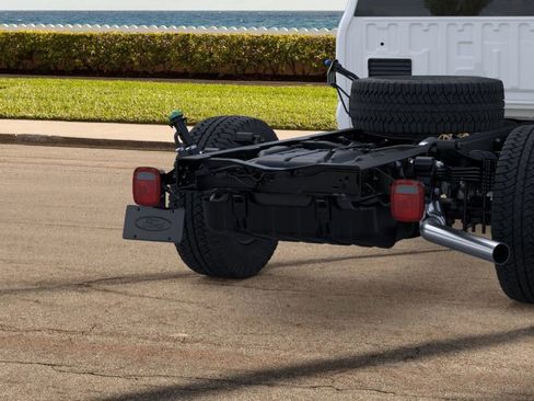 New 2025 Ford F350 XL w/ XL Chrome Package image 21