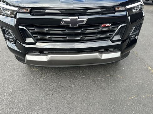 Used 2024 Chevrolet Colorado Z71 w/ Z71 Convenience Package 2 AWD/4WD image 21