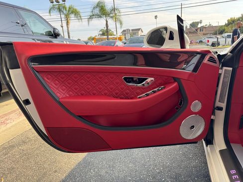 Used 2022 Bentley Continental GT Speed image 31